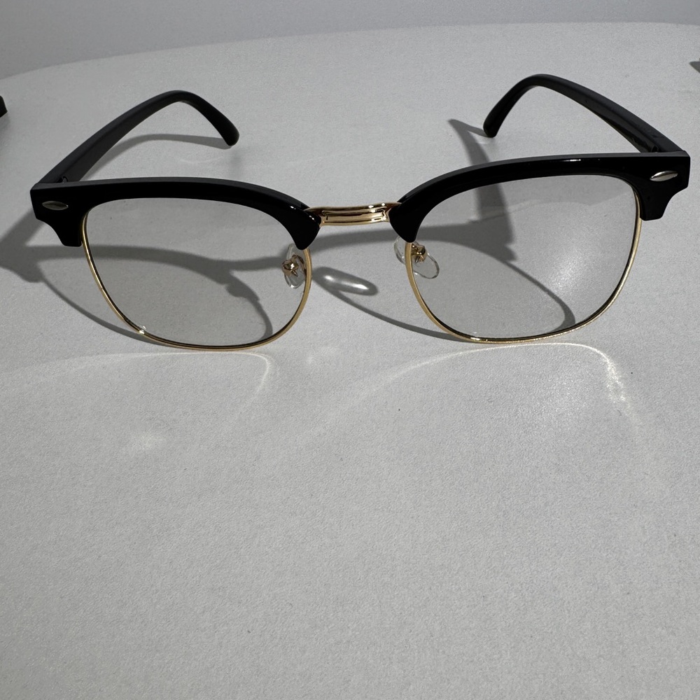 Men’s Black & Gold Glasses – Photochromic Lenses, Classic Style